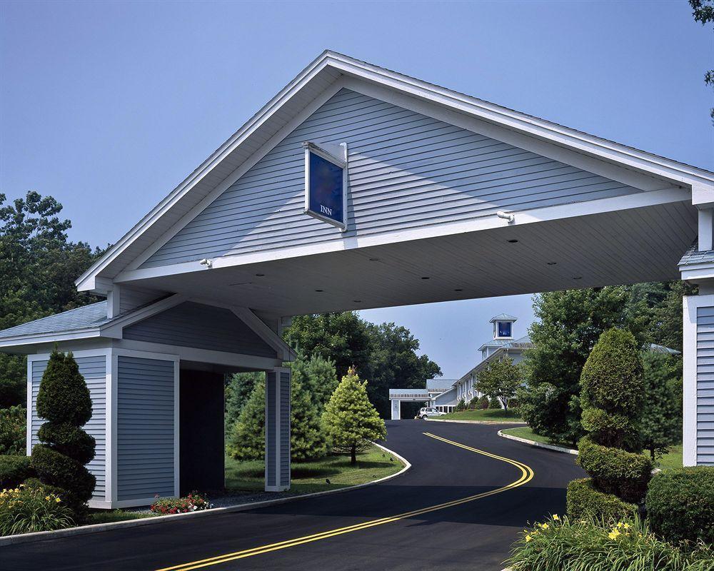 Red Roof 2*