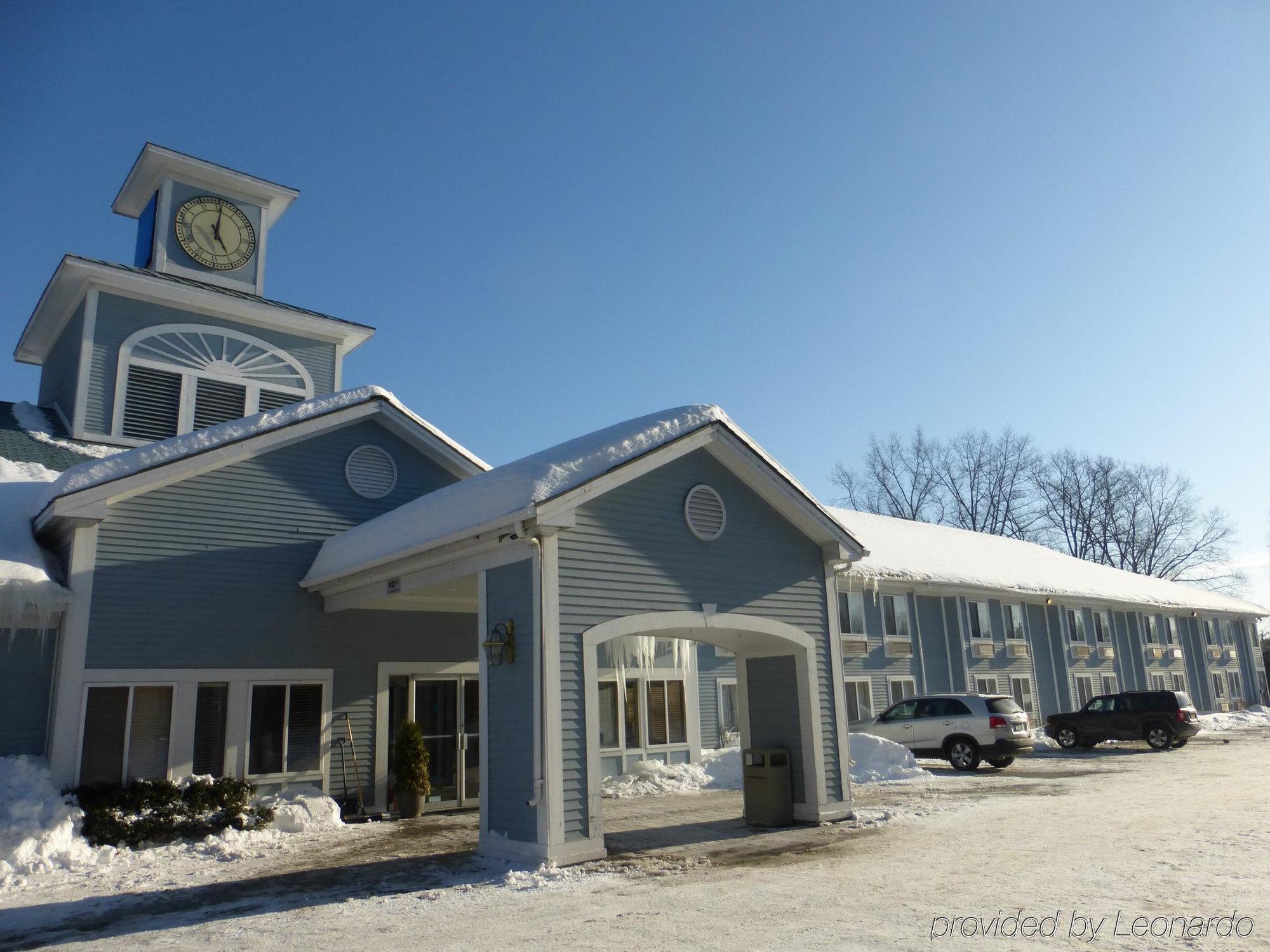 Motel Red Roof 2*